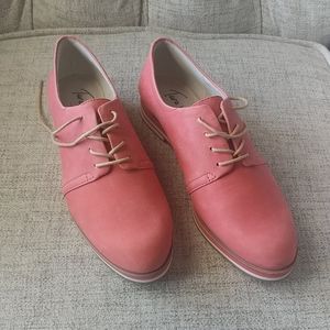 Women Salmon VT-Udessa Lace Ups shoes